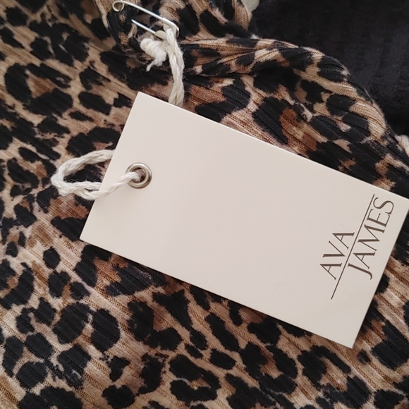 Ava James Waffle Top Size L - Picture 6 of 6